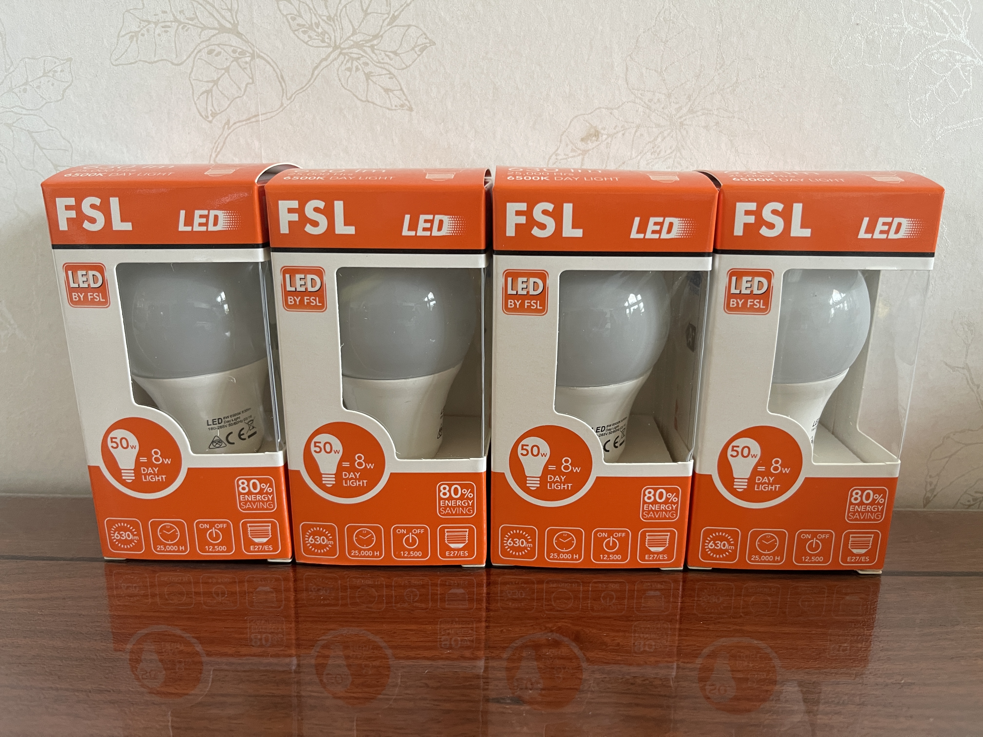 Paket 4st 8W E27 6500K LED Lampa Glob Normallampa 