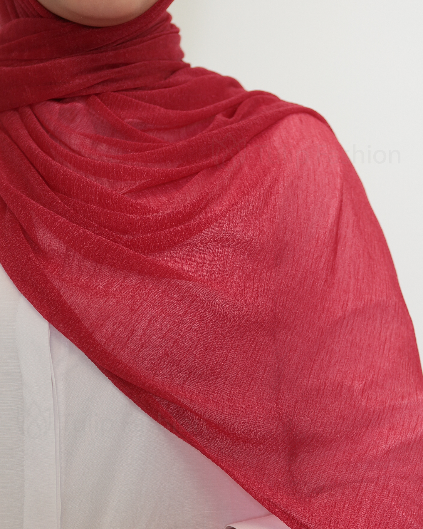 Hijab - Shiny Crinkle - Maroon - 3