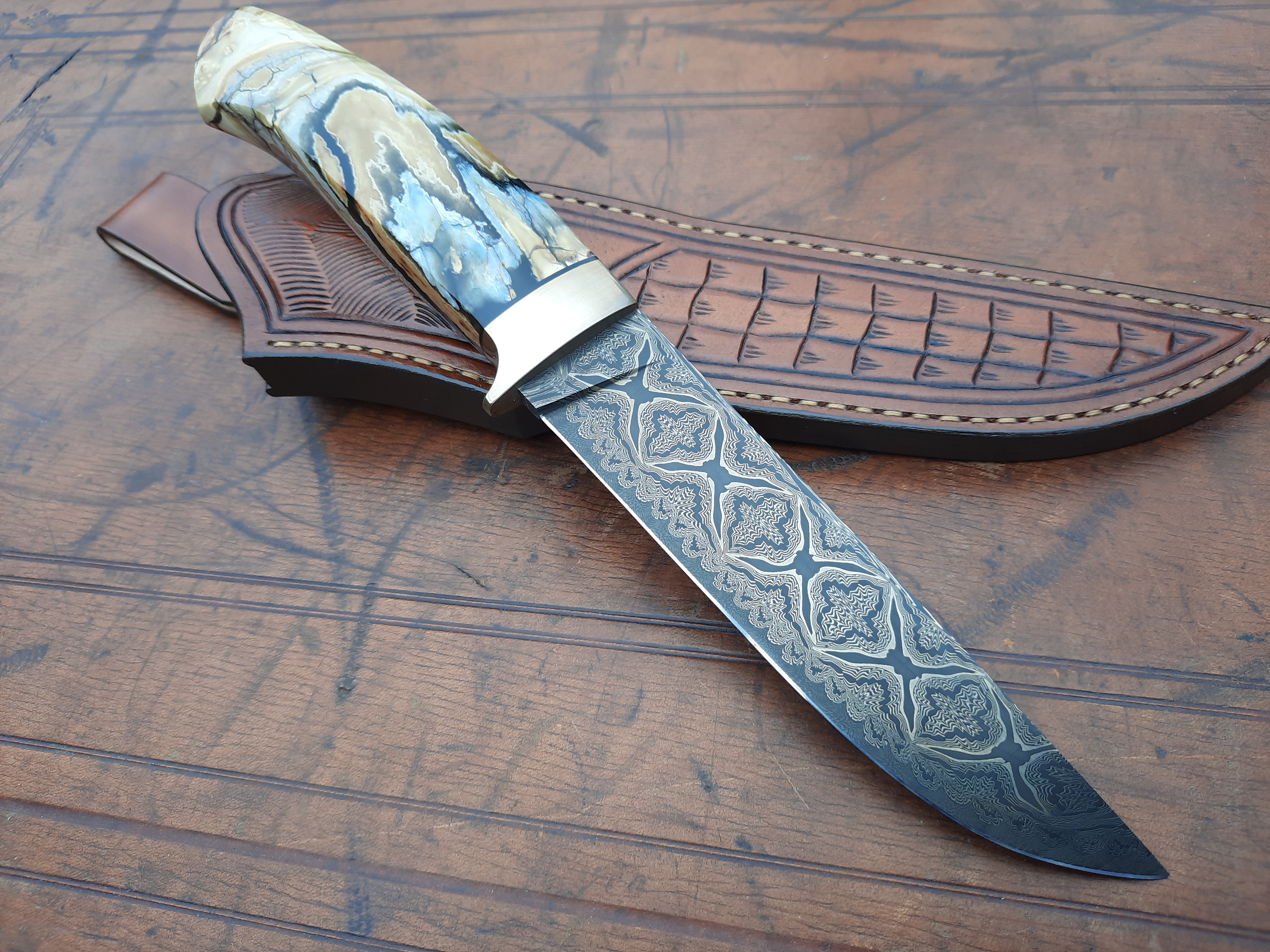 MAMMOTH TOOTH KNIFE