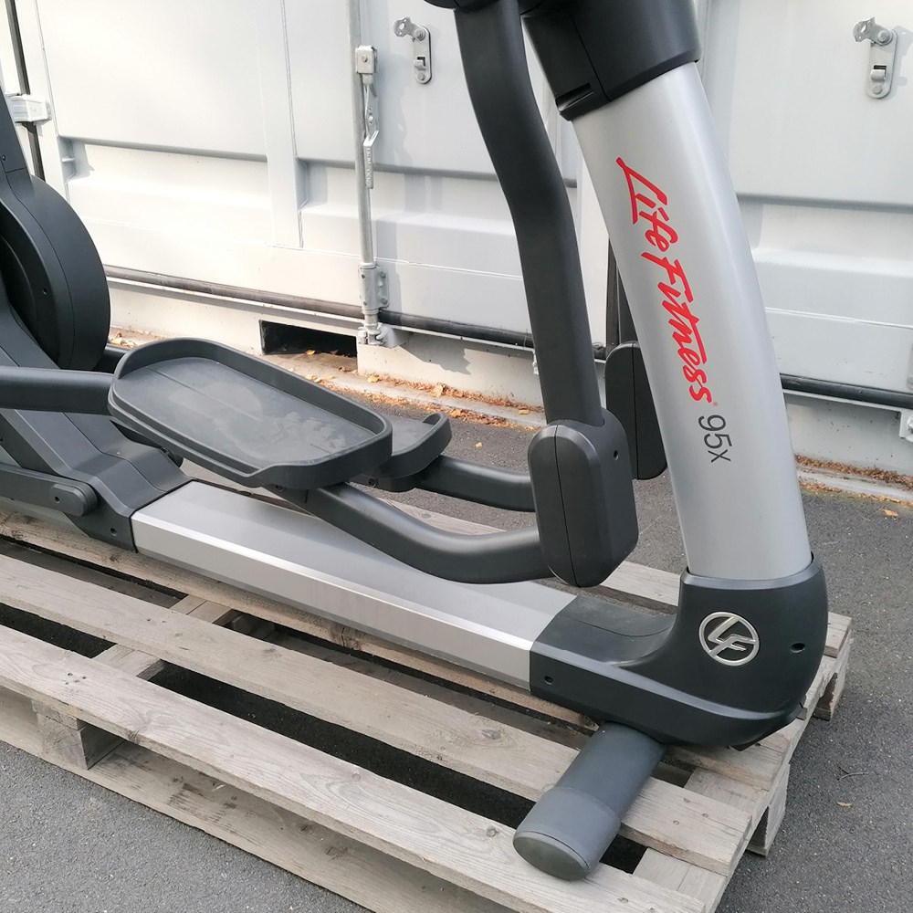 Life Fitness 95x Inspire Crosstrainer  - 3