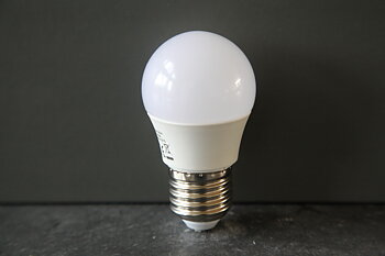  4.5W 3000k E27  LED Klotlampa 15000h