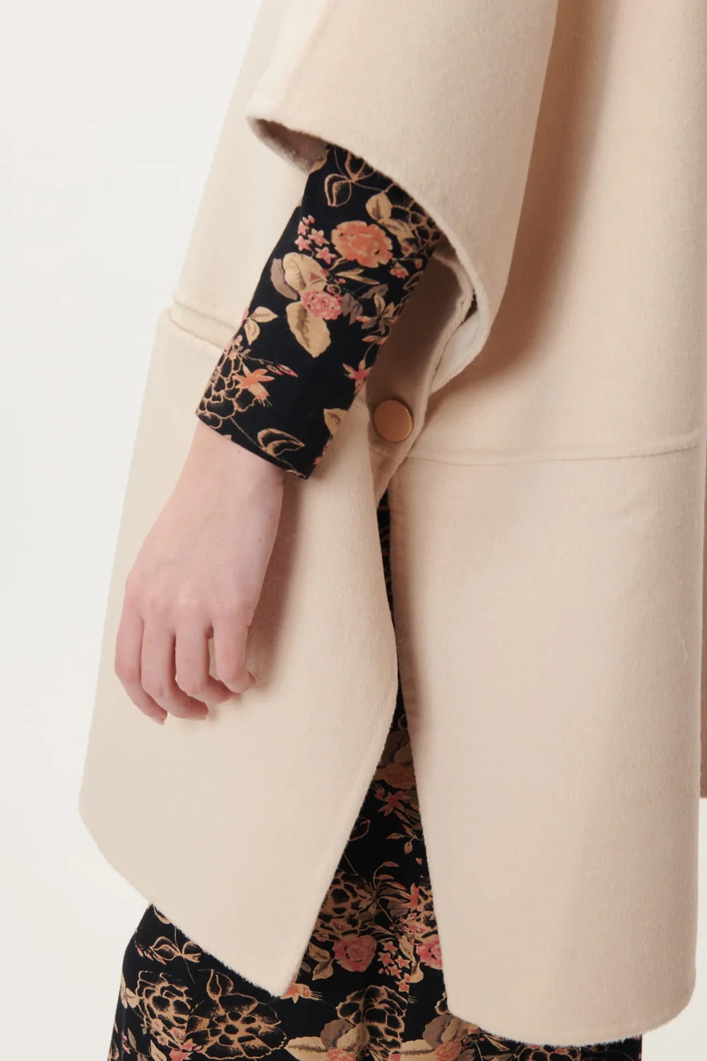 Derhy - Christine Wool Cape Beige - 5