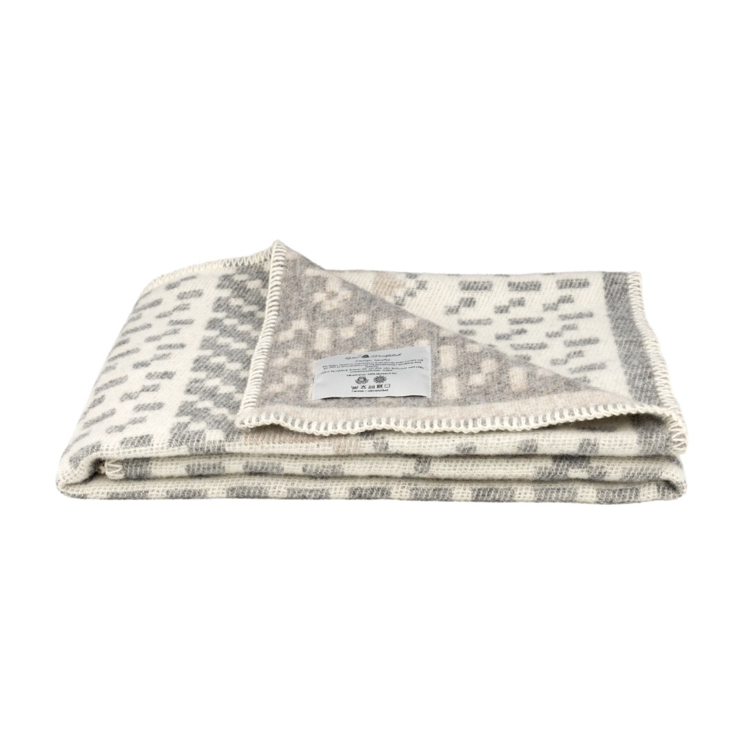 SKAFTÖ SNÖ, WOOL BLANKET, 90 x 130 cm