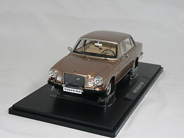 Volvo 164   1970   Gold Metallic  1:18 Triple 9