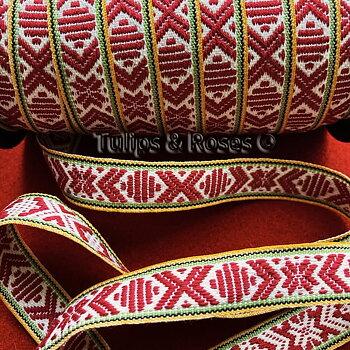 Traditional folk art ribbon 15 mm dark red on white with golden yellow green black stripe 1068-17