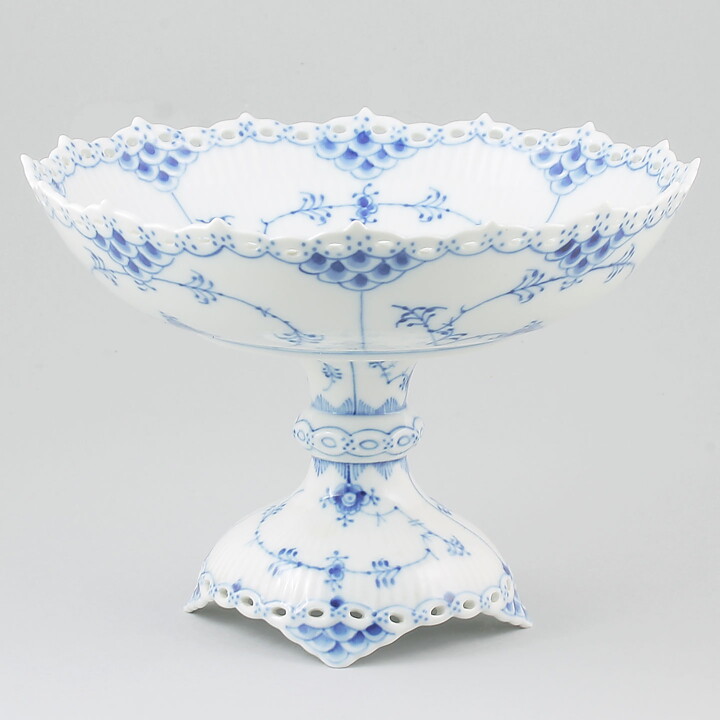 Royal Copenhagen (Blue Fluted 20th Century) Full Lace Bowl 21/15 cm #1020