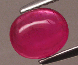 Precioso rubí birmano mogok natural de talla cabujón ovalado de 1,21 ct - 2