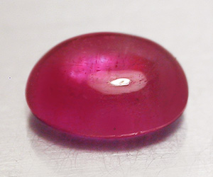 Precioso rubí birmano mogok natural de talla cabujón ovalado de 1,21 ct - 3