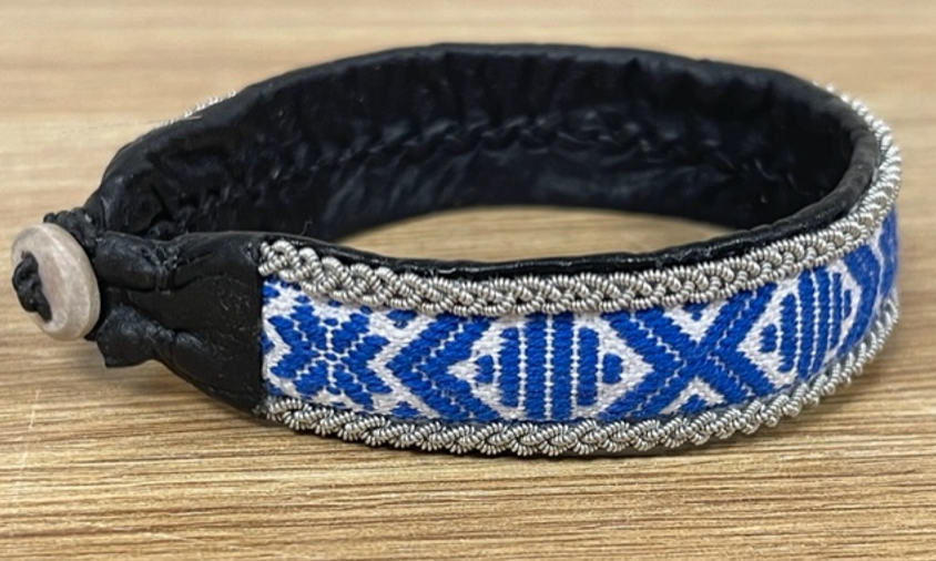 Tin bracelet sales