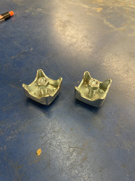 product-image Studs to brake pad
