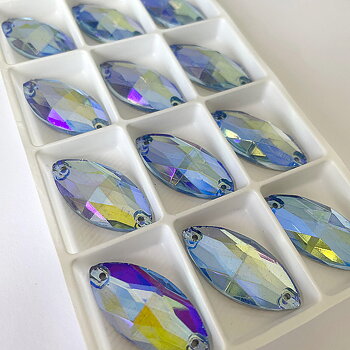 NAVETTE - Light Sapphire AB 15x32 mm