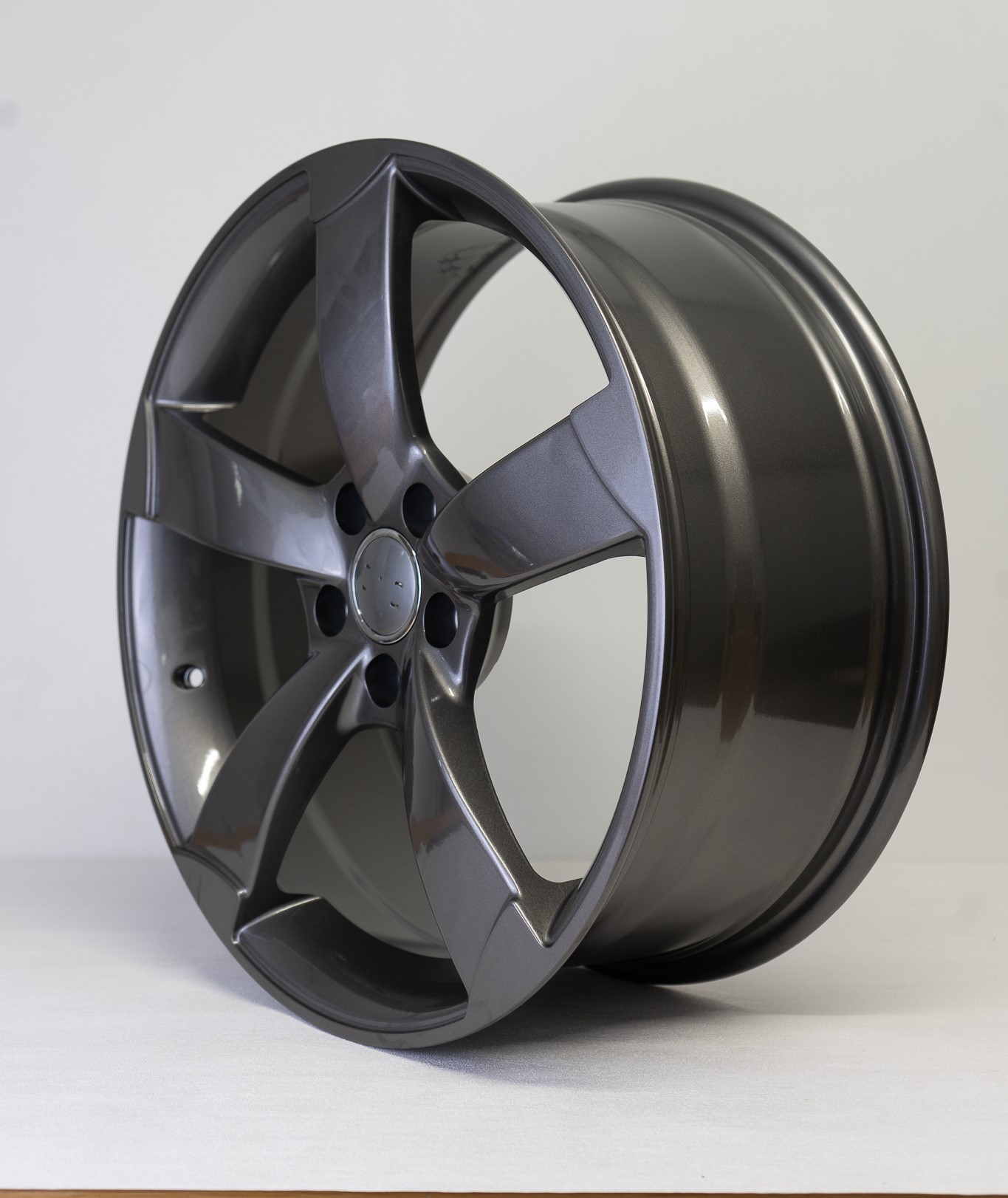 19" TT RS Gloss gunmetal 5x112 - 2