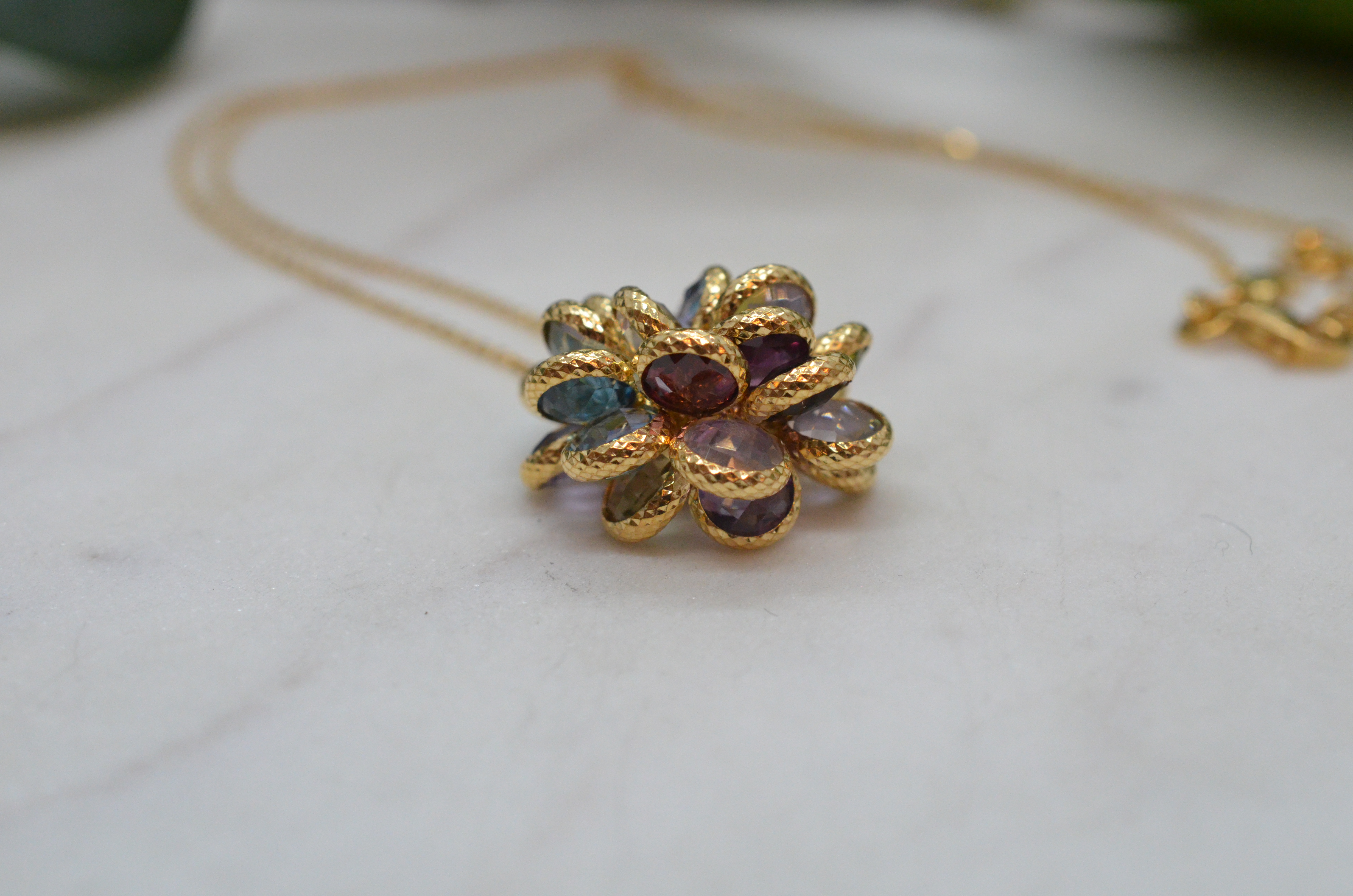 18k Halsband med ädelstenar - 2