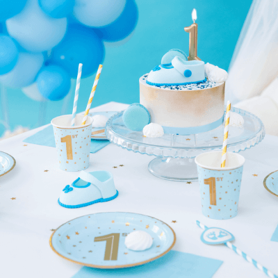 Papptallrikar Ljusblå 1 årskalas - 2
