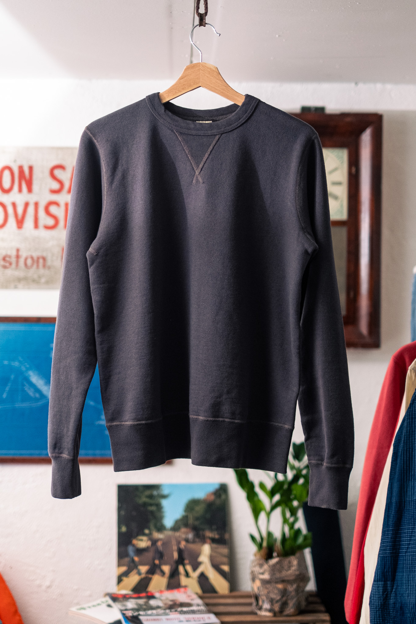Buzz Rickson's - Loopwheeled Plain Sweatshirt Black
