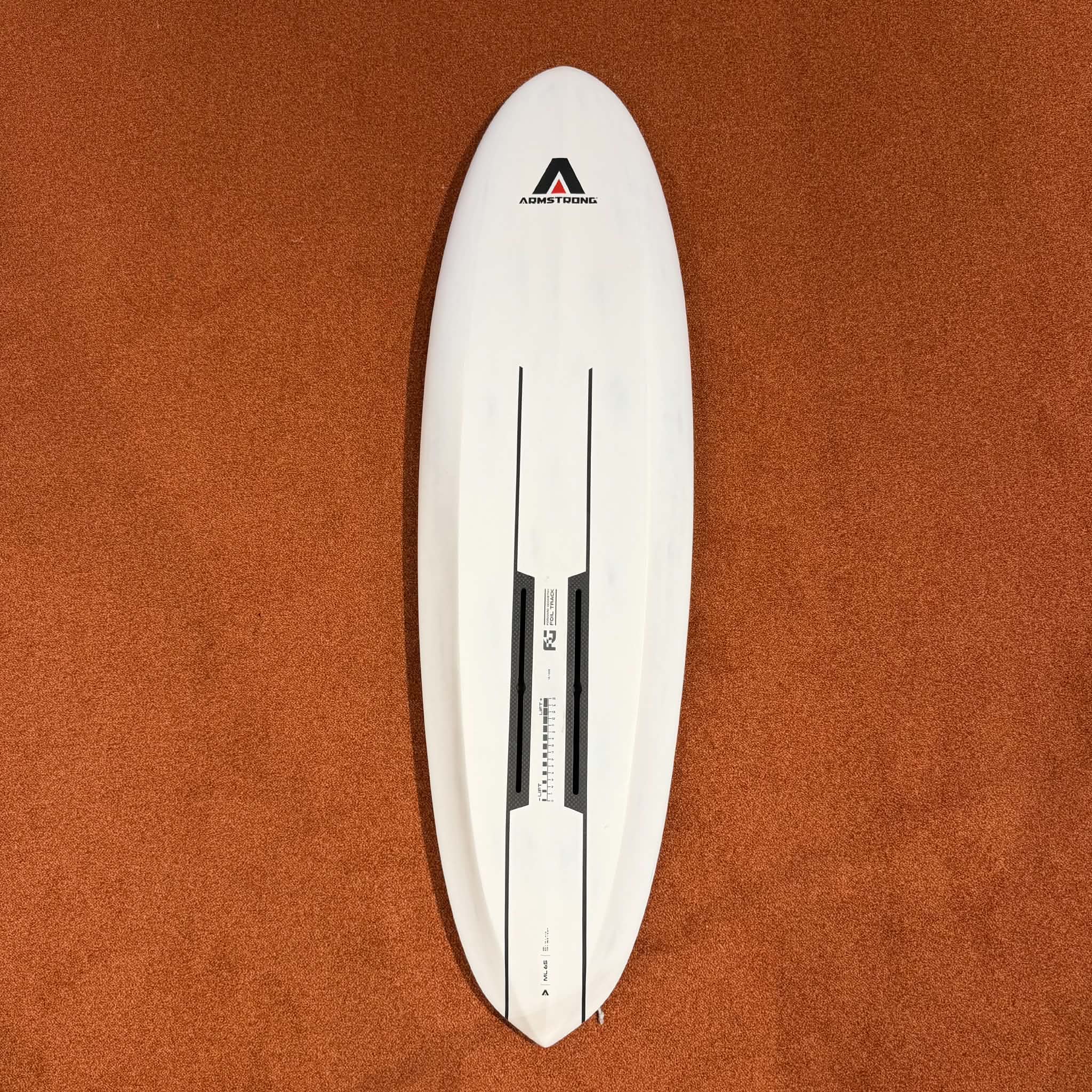 Begagnad foilbräda Armstrong ML - 65lit - 2