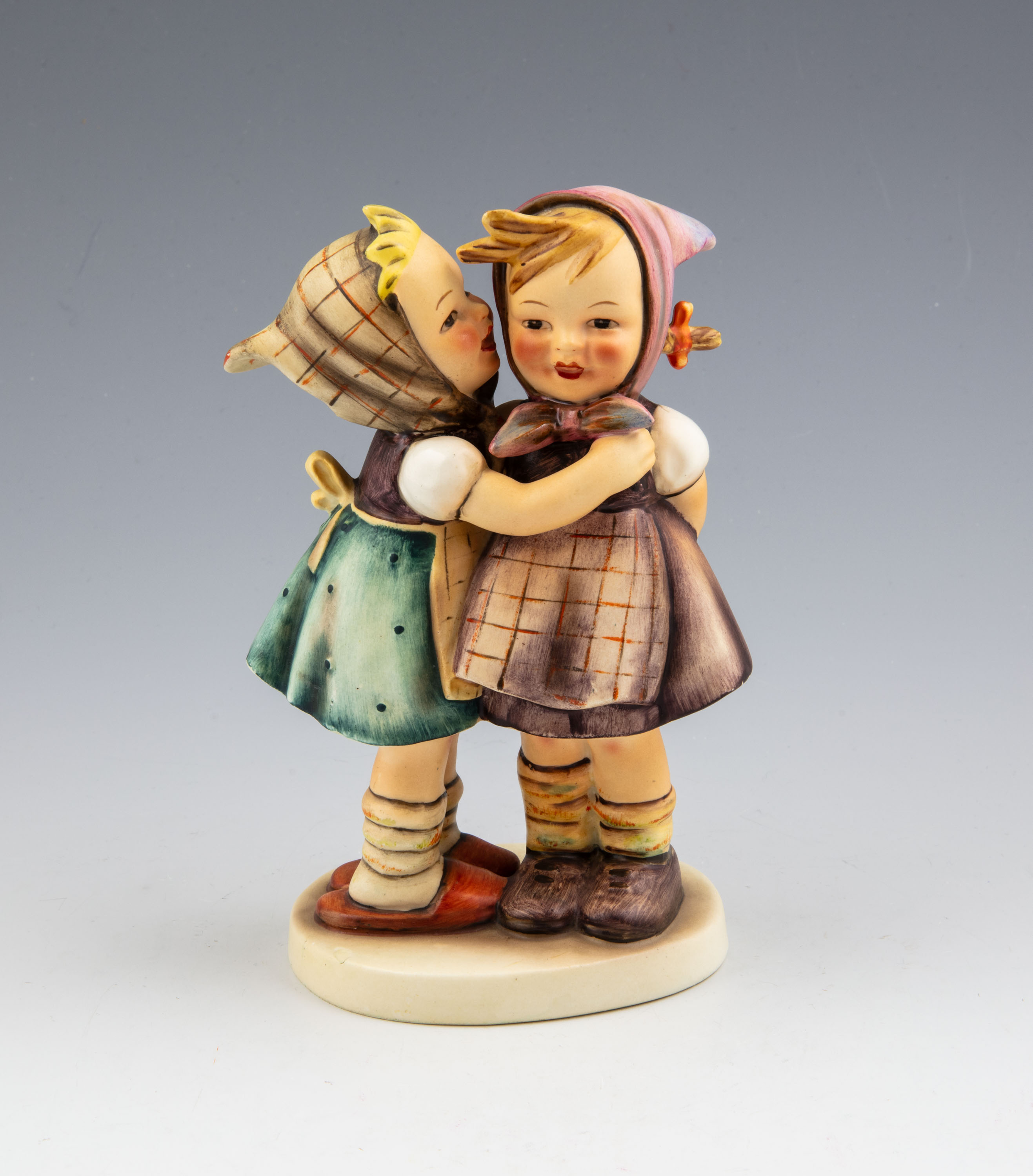 Hummel 196 - Telling Her Secret (TMK-2)