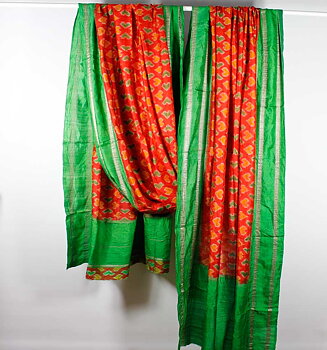 Grön-Röd Ikat SidenSari 