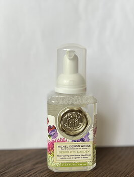 Michel Design Works Deborah’s Garden Skumtvål 140 ml – Jasmine, Cyklamen & Cederträ