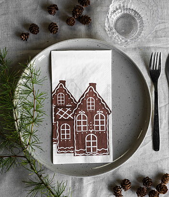 16-p servetter med pepparkakshus