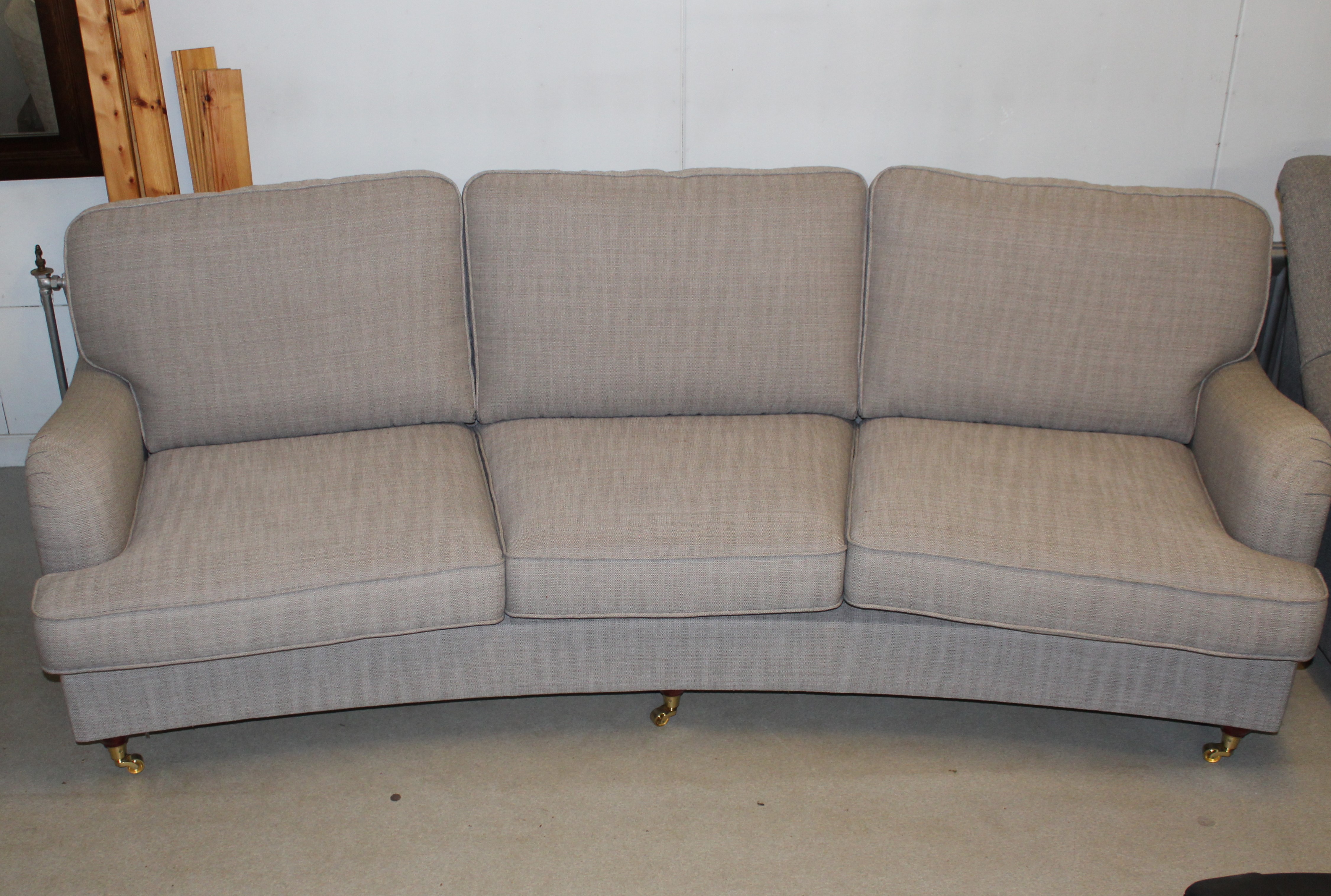 Savoy svängd soffa