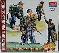 German Tank Supplies & Crew Set  1:35  Academy