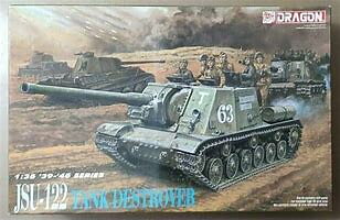 JSU-122 Tank Destroyer  1:35  Dragon