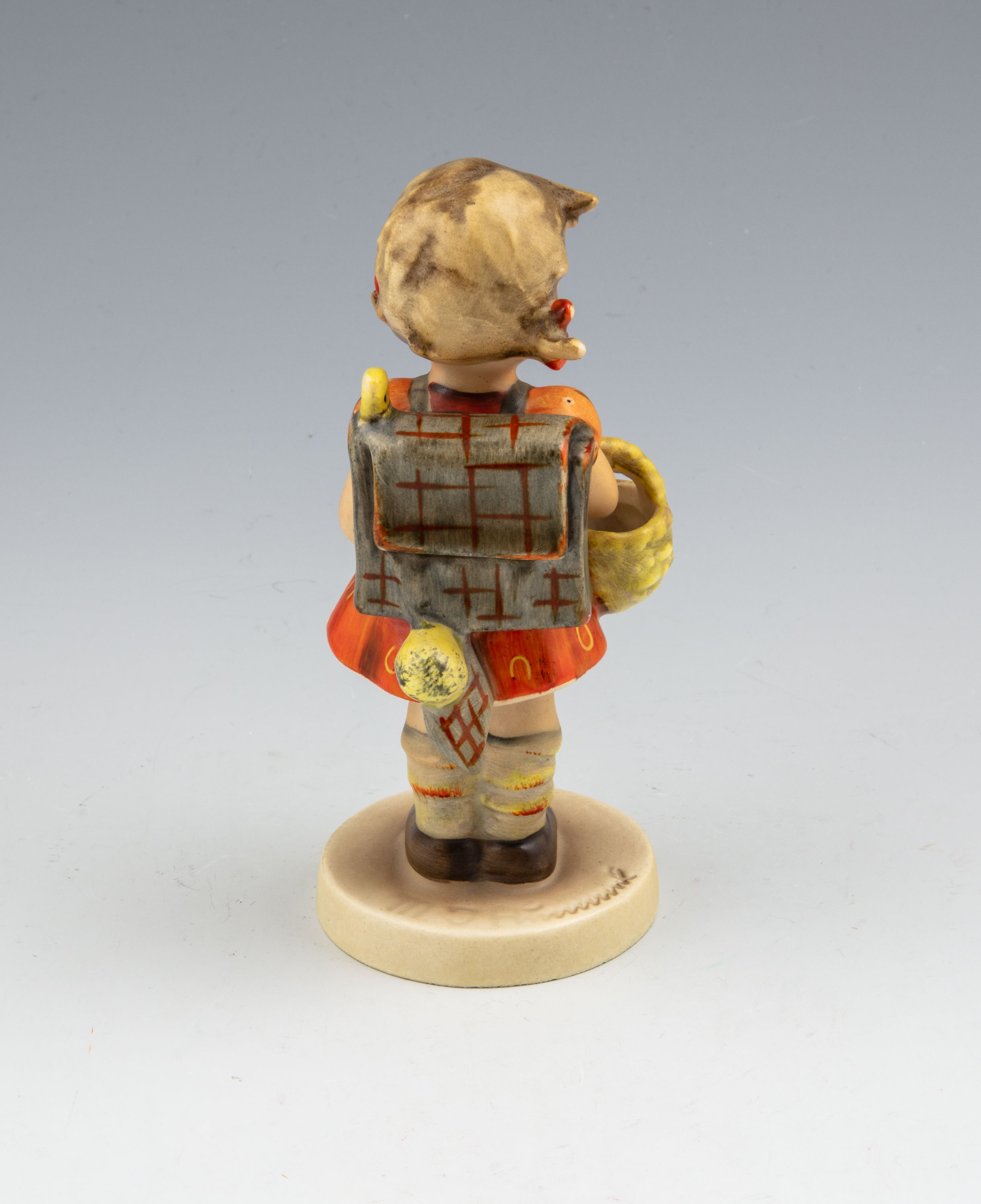 Hummel 81. - School Girl (TMK-1) - 2