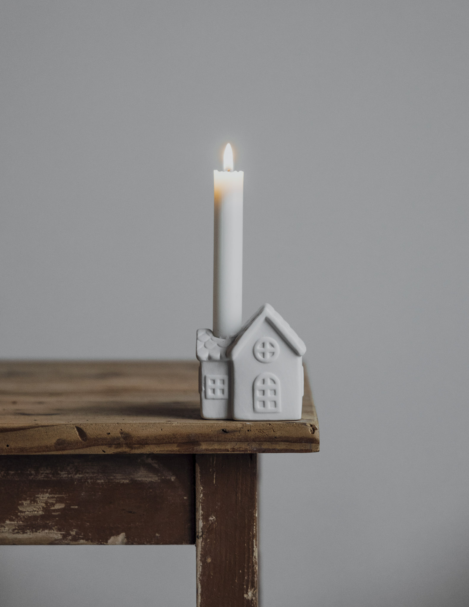  Ljusstaden nr 2. Ljusstake vitt hus 9 cm