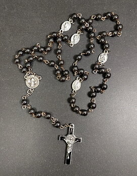 Kristna Radband i Hematit  Med Svart/Silver Kors  och Maria amuletten - 6mm Pärlor