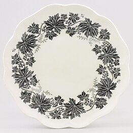 Arthur Percy (Vinranka 1938) Four Plates with Black Grapevine Decor 19 cm