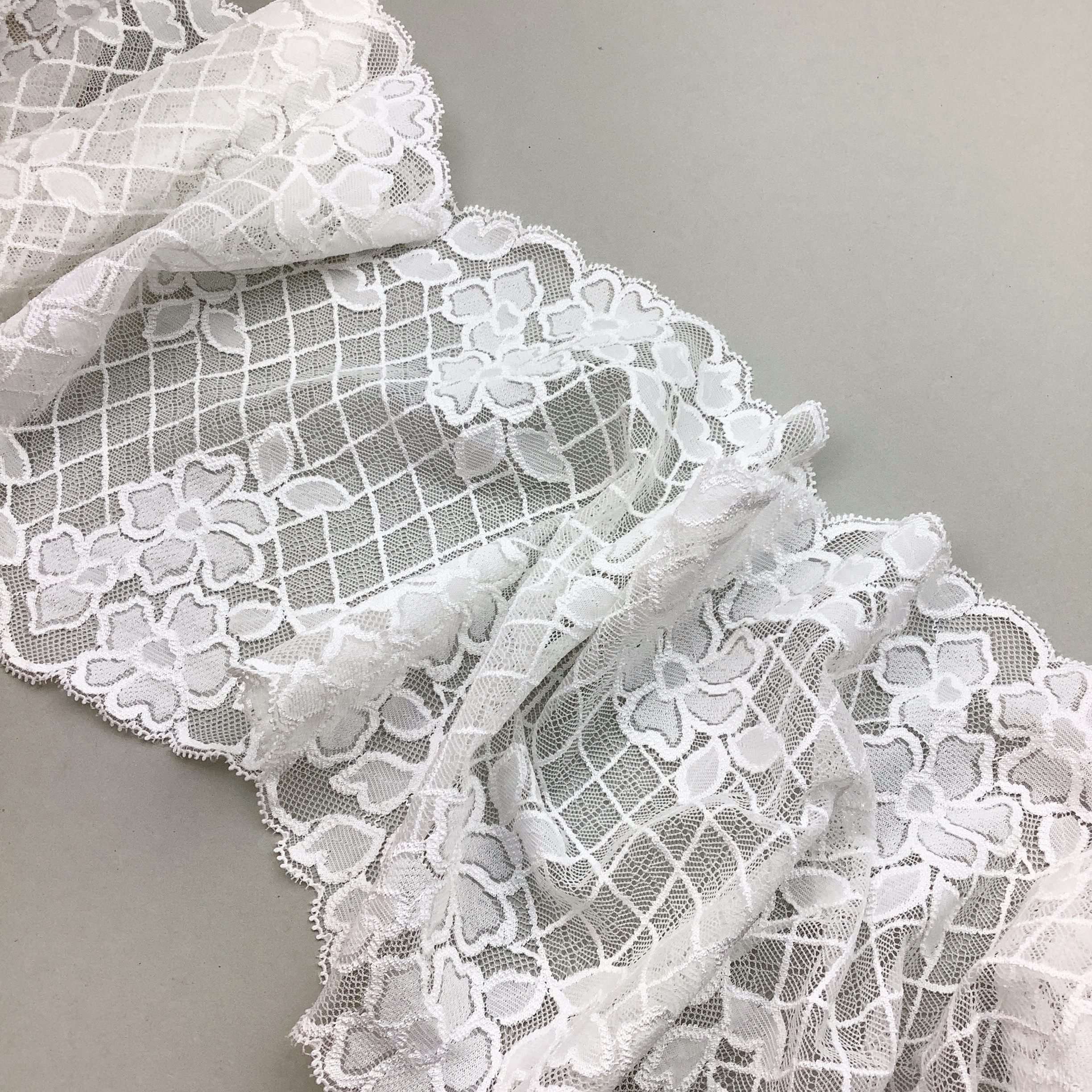 Stretch lace White 19cm - AM2554