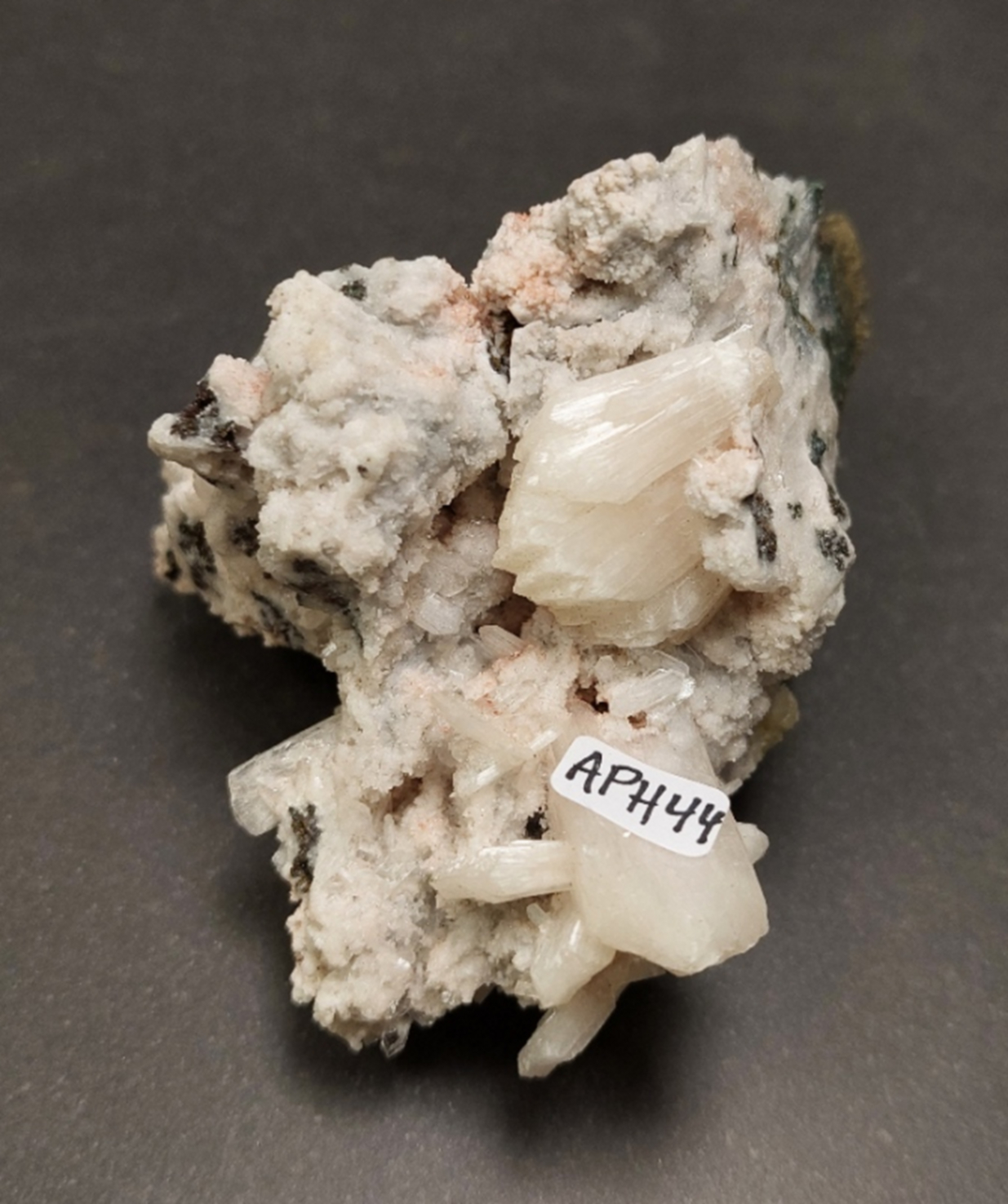 Stilbit Apofyllit kluster - 2