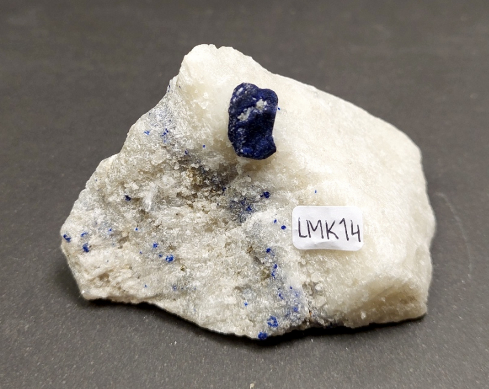 Lazurit i Matrix - LMK14