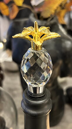 Glass bottle stopper - pineapple