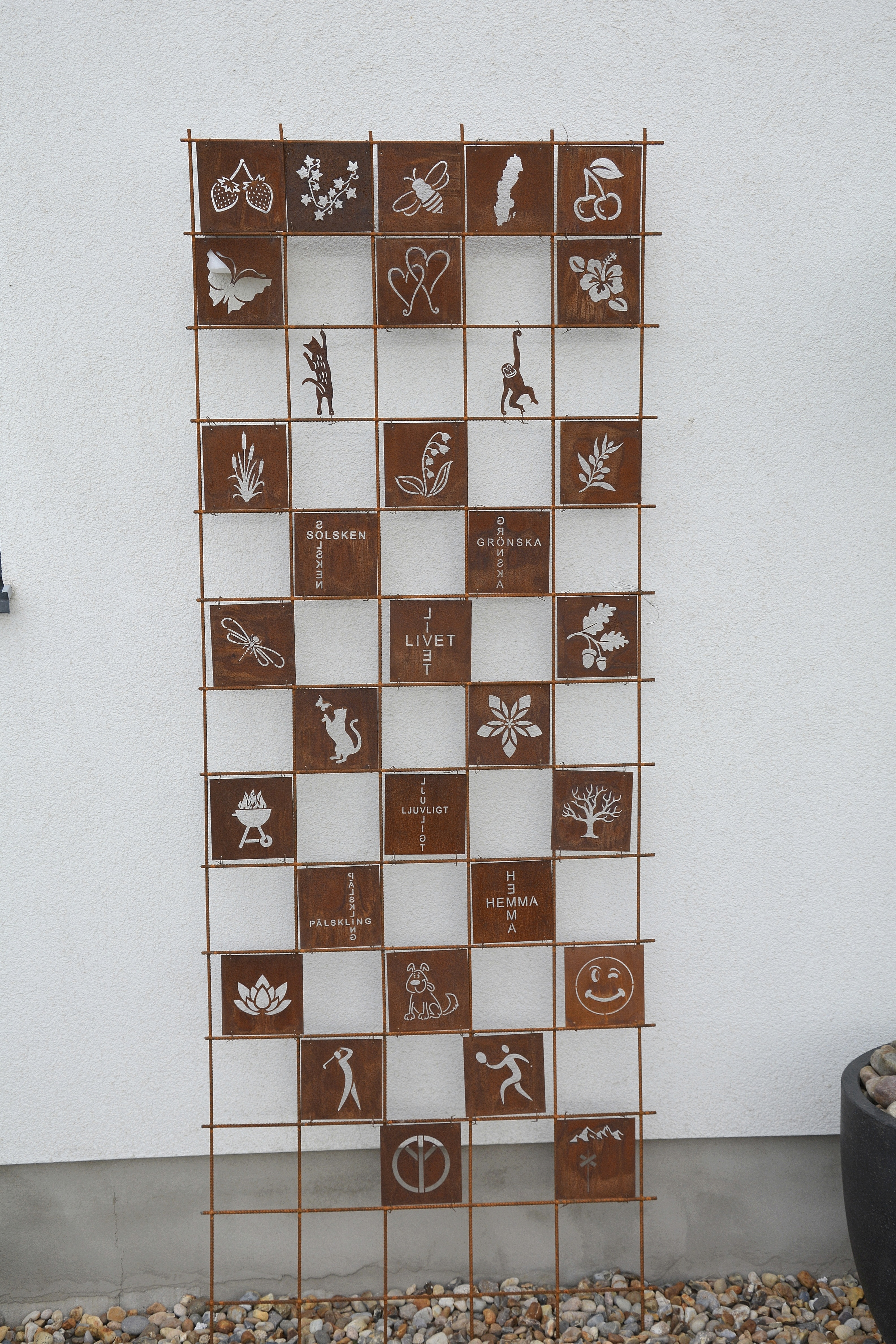 Rostig skylt till armeringsnät text: SOLSKEN 14 cm - 3