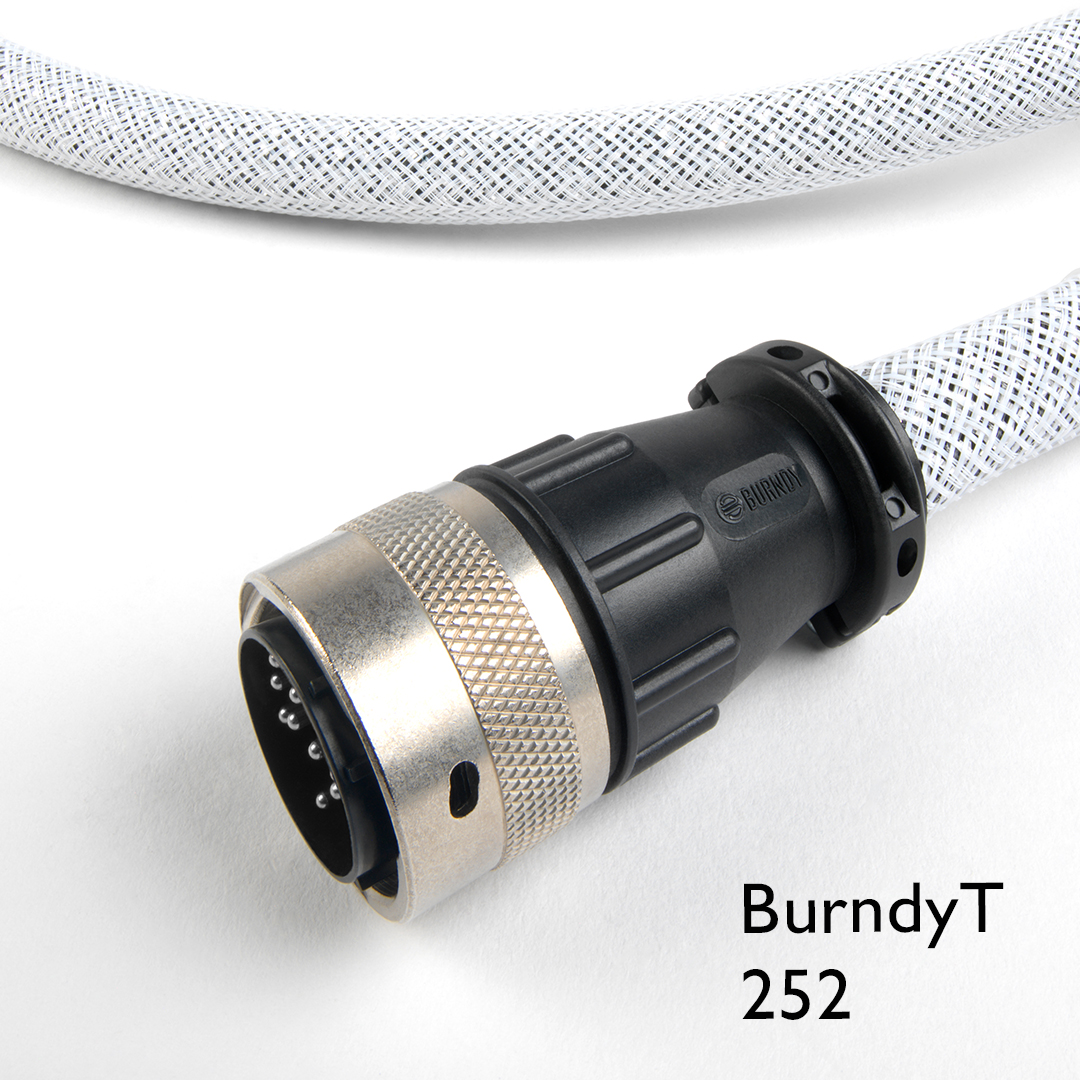 Chord Company Burndy T till Naim till äldre Naim-produkter - 2