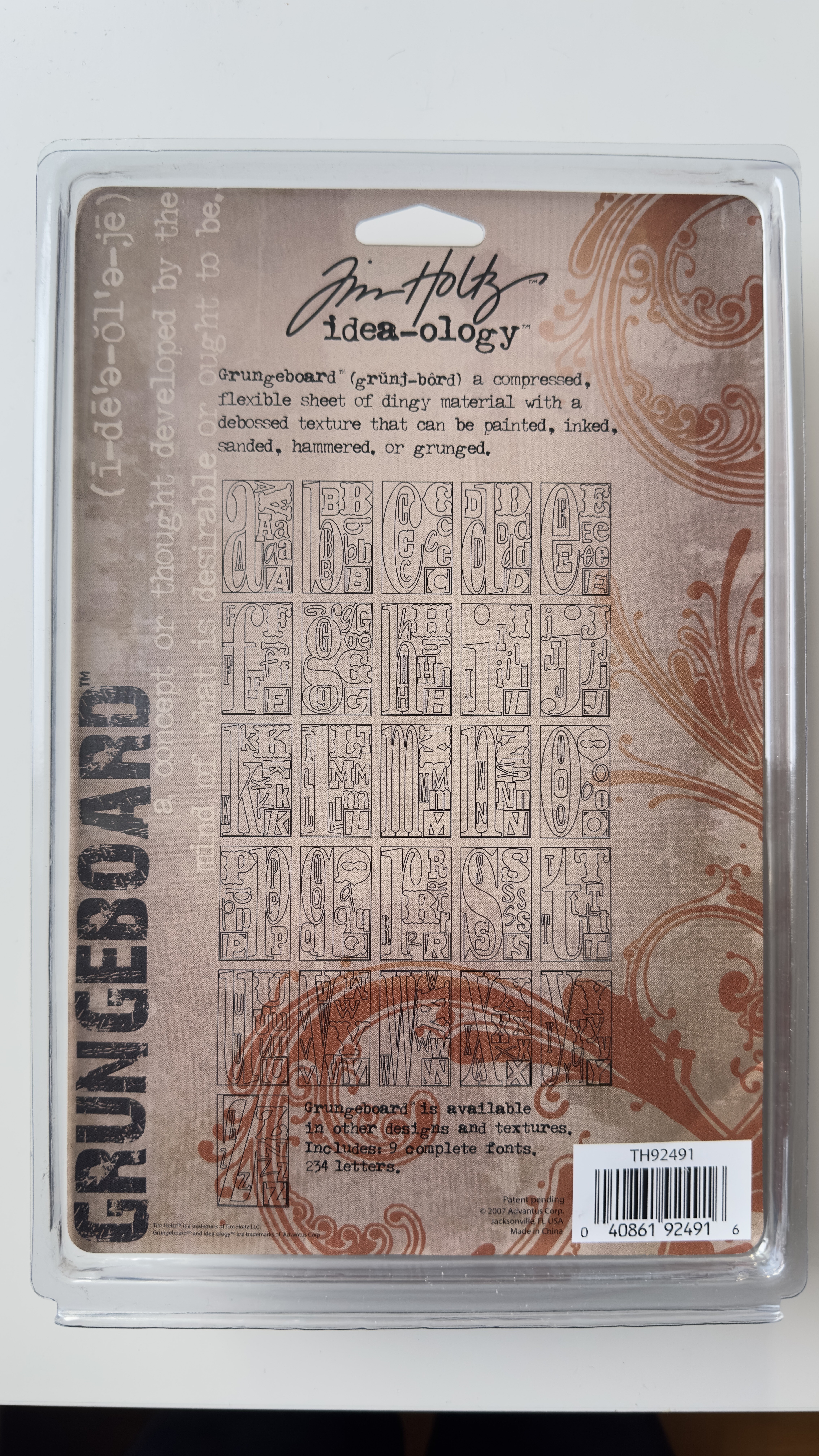  TIM HOLTZ Idea-ology Grungeboard  Alphas Swirls  234 letters 9 complete  fonts - 2