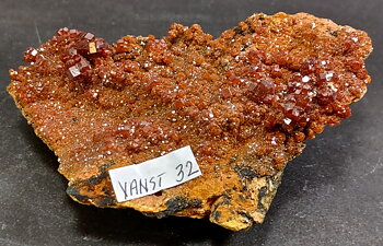 Vandanit kluster - AA+ kvalité - VANST32A