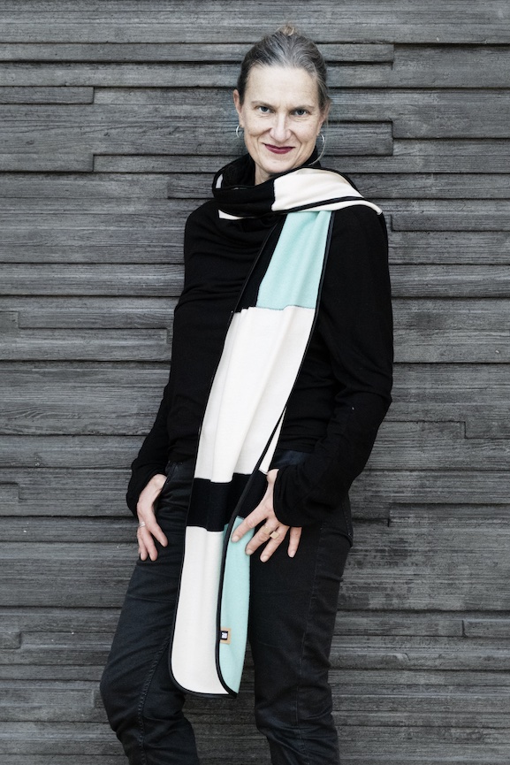 SÅLD Halsduk Bro, Ljusturkos/svart/offwhite, No 3 - 3