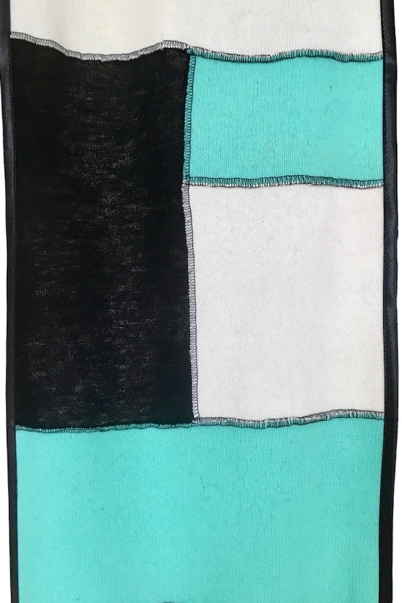 SÅLD Halsduk Bro, Ljusturkos/svart/offwhite, No 3 - 5