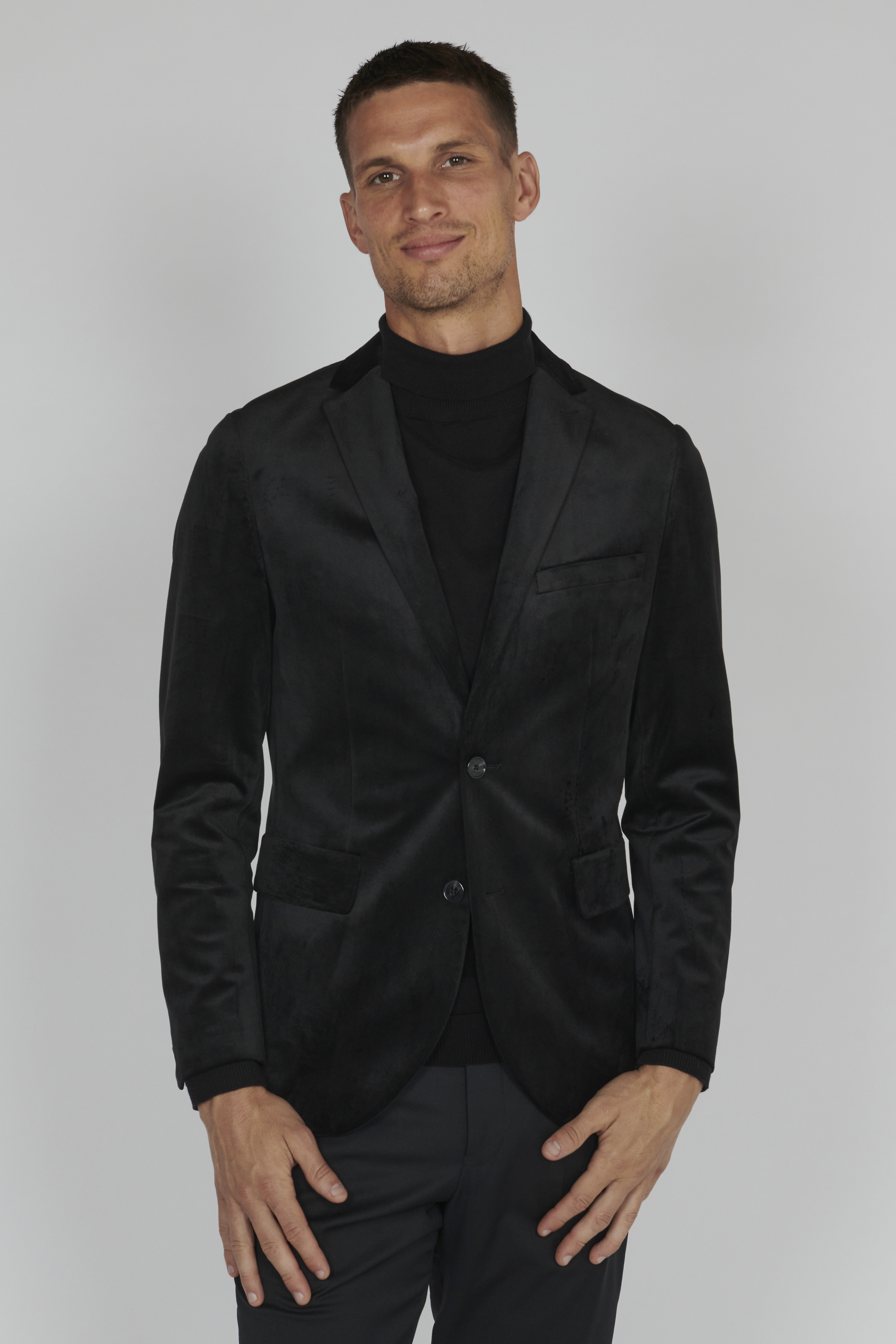 Matinique - George F Velvet - Black