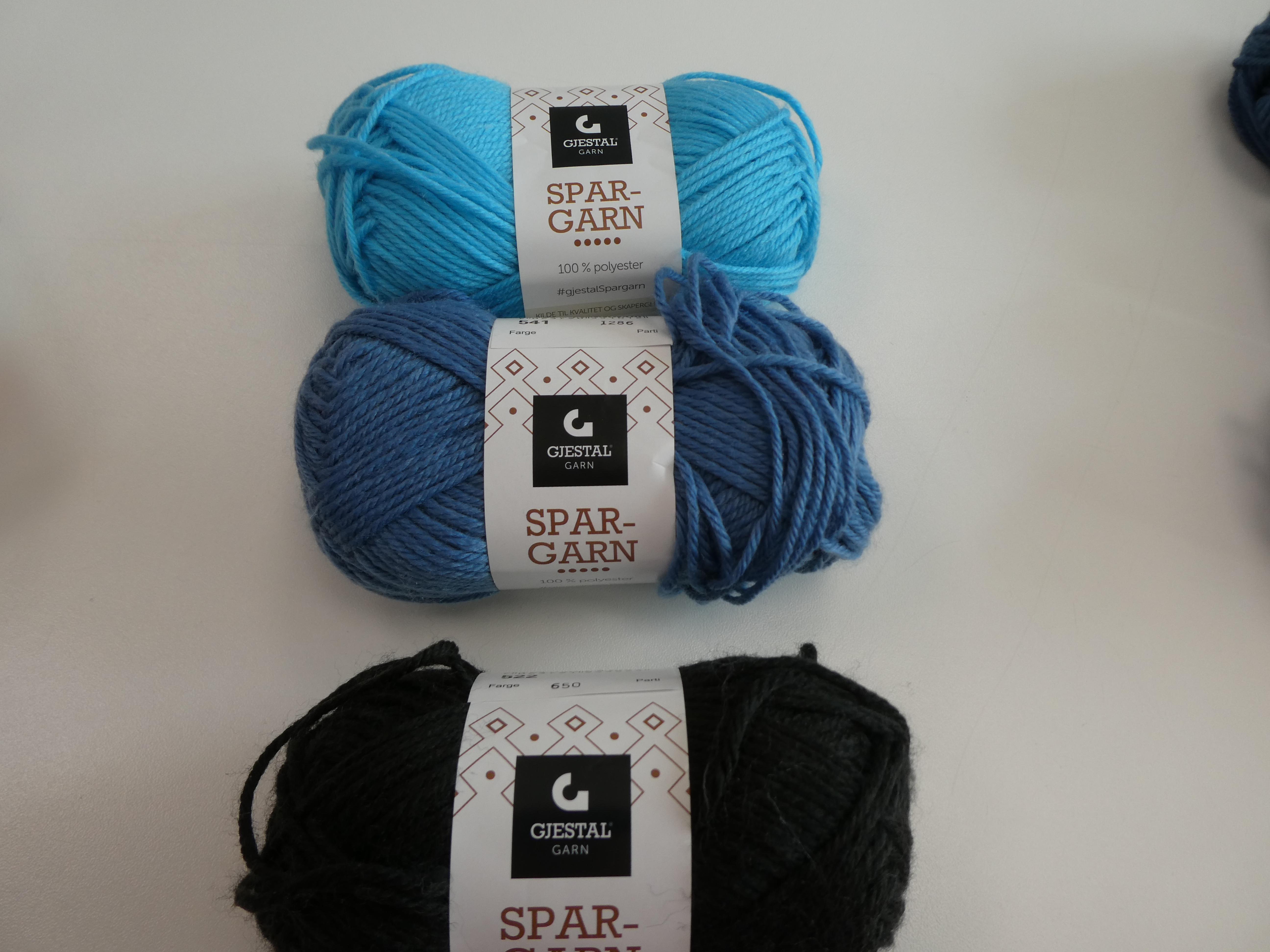 Nytt acryl garn - 4