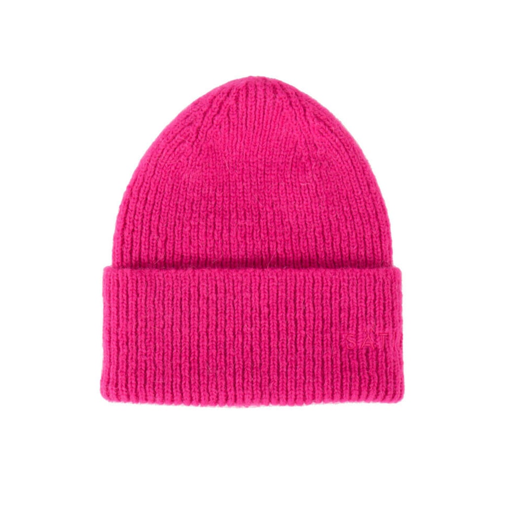 Molly stickad mössa, cerise från Sätila