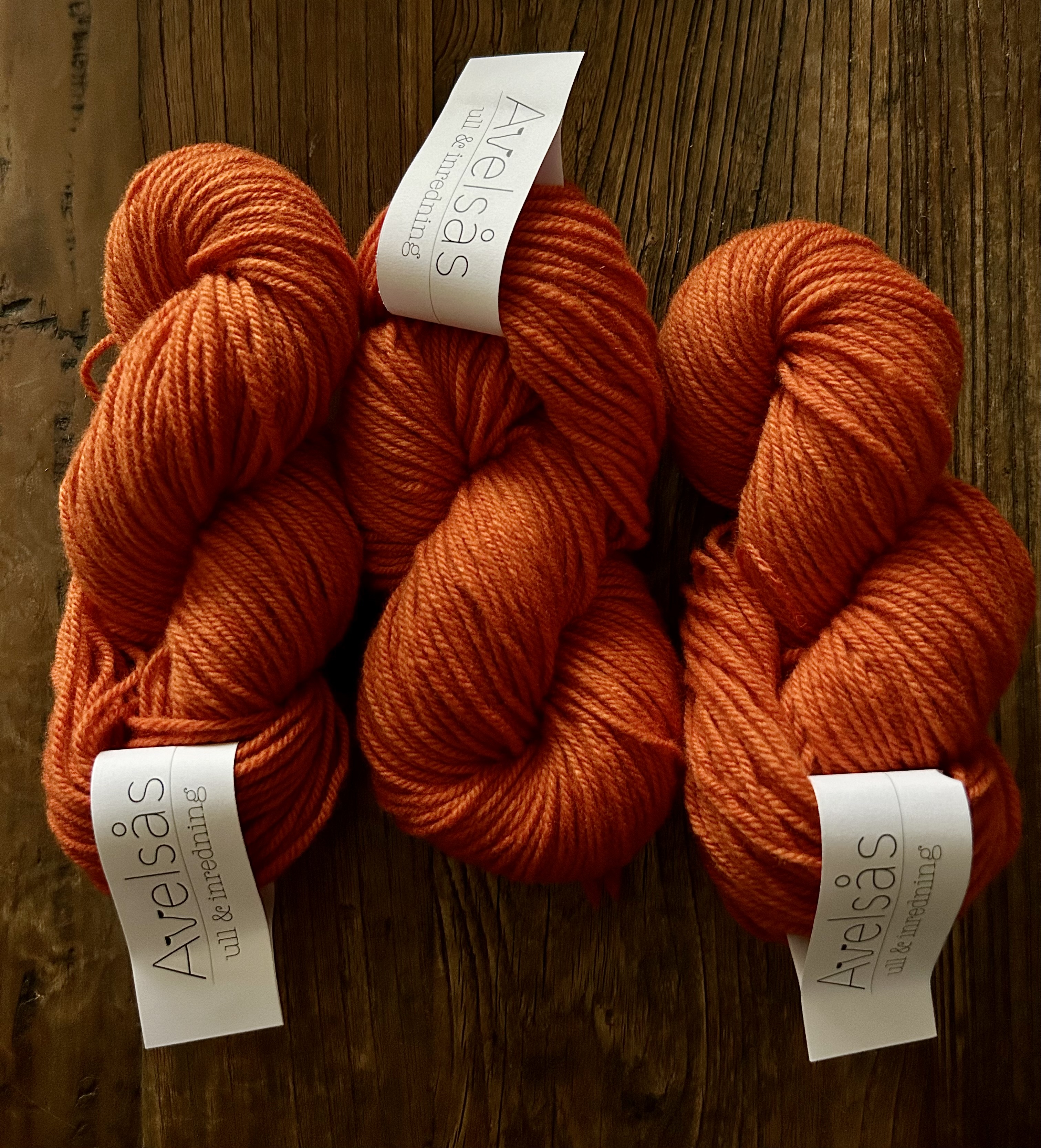 Cognac 3-strand Jämtland yarn