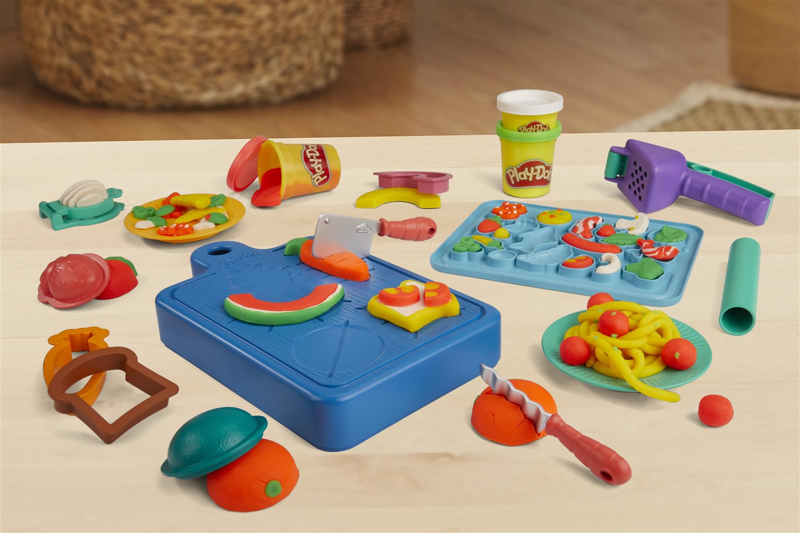 Play-Doh Kitchen Creations Playset Little Chef Starter Set - 2