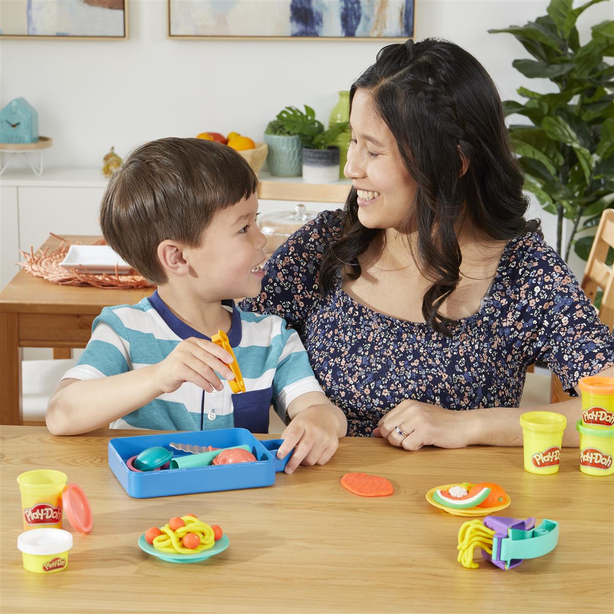 Play-Doh Kitchen Creations Playset Little Chef Starter Set - 5