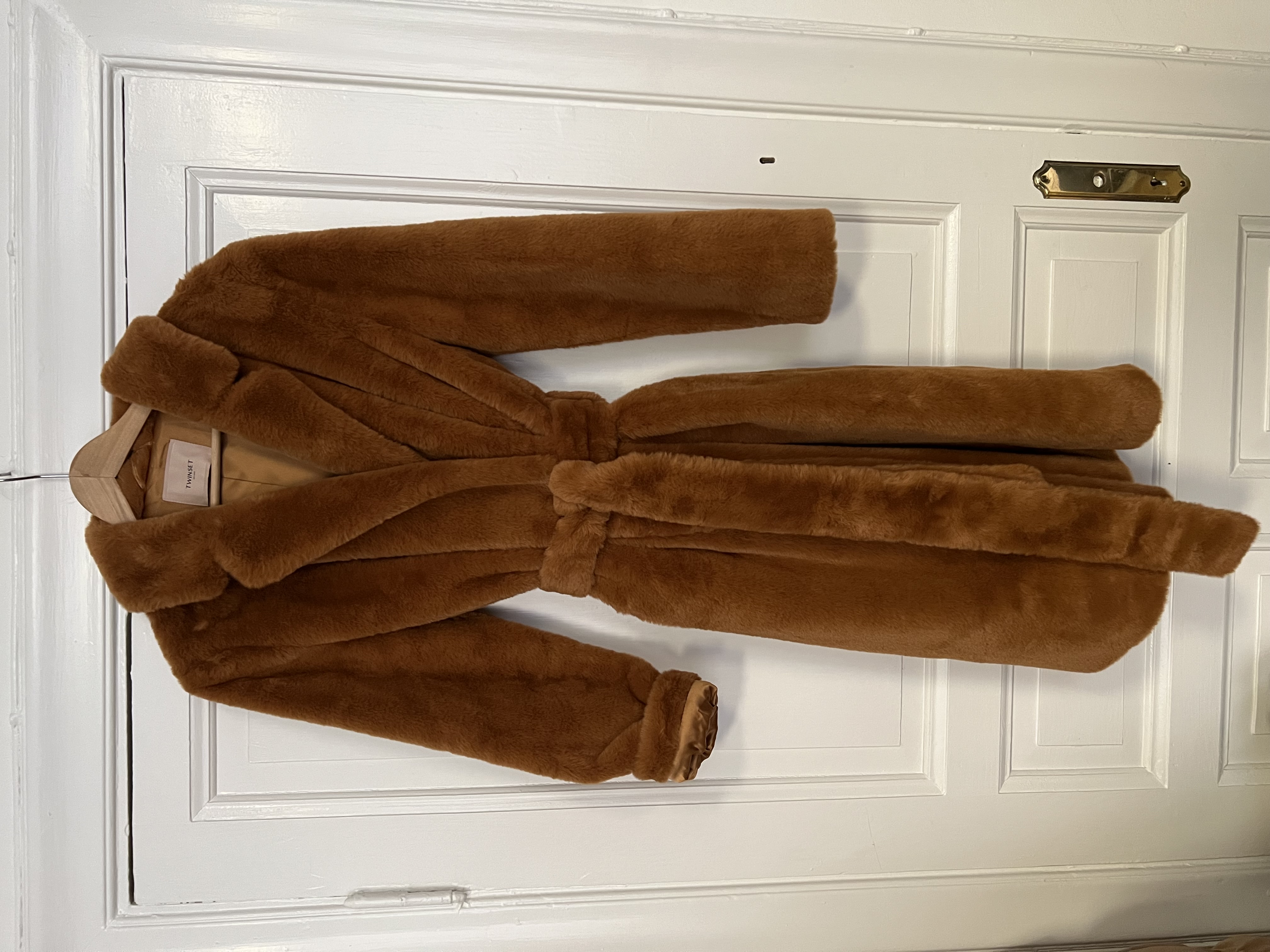 Fuskpälskappa Cognac från Twinset 