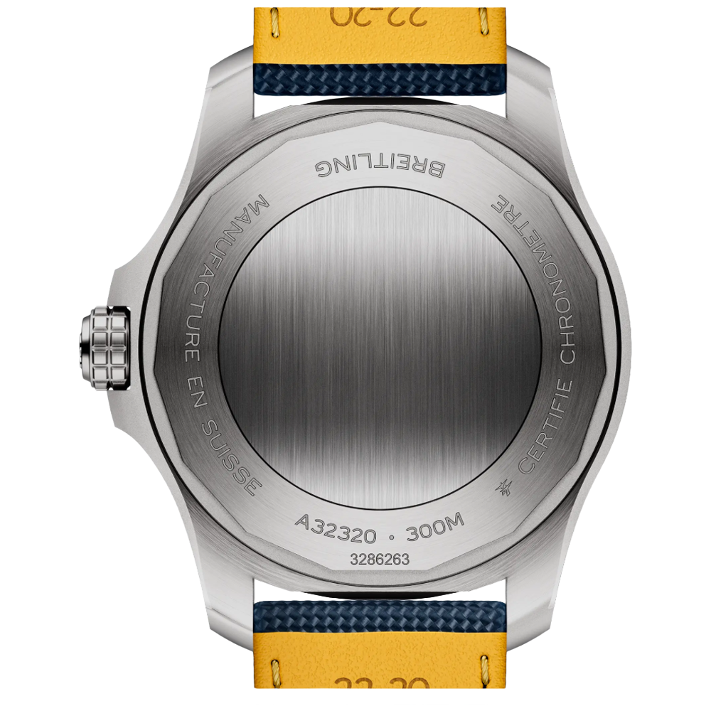 Breitling A32320101C1X1 Avenger Automatic GMT 44 blå baksida