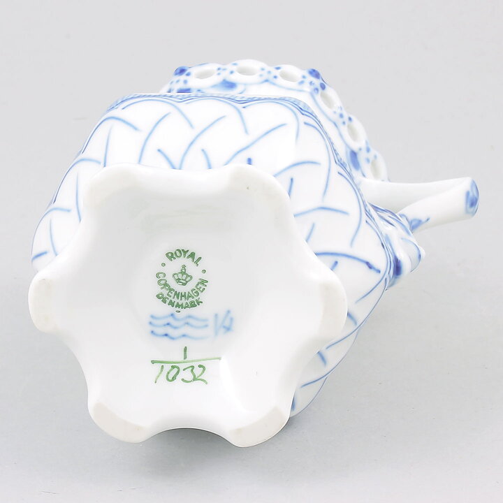 Royal Copenhagen (Blue Fluted 20th Century) Full Lace Creamer #1032